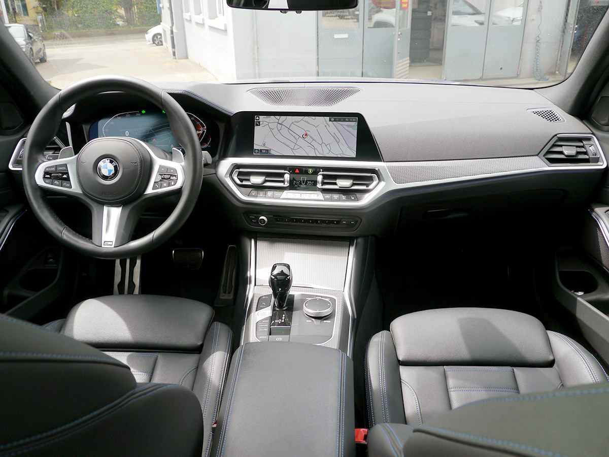 BMW 330i xDrive SAG Touring 104763 8