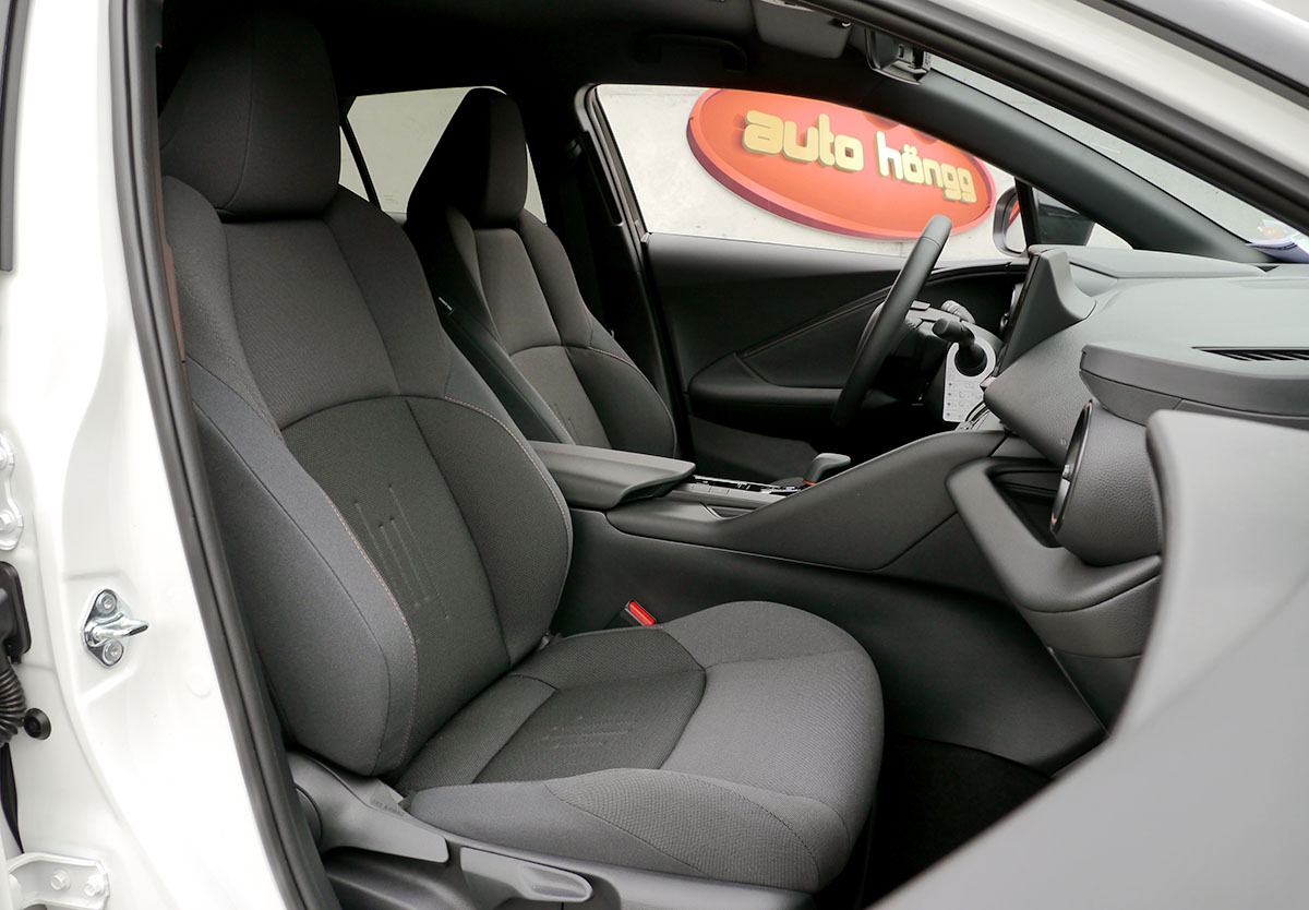 Toyota C-HR 2.0 PHEV Trend 105269 3