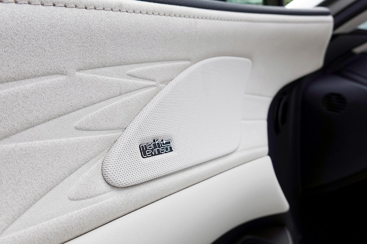 Lexus RX 450h+ Excellence 105356 11