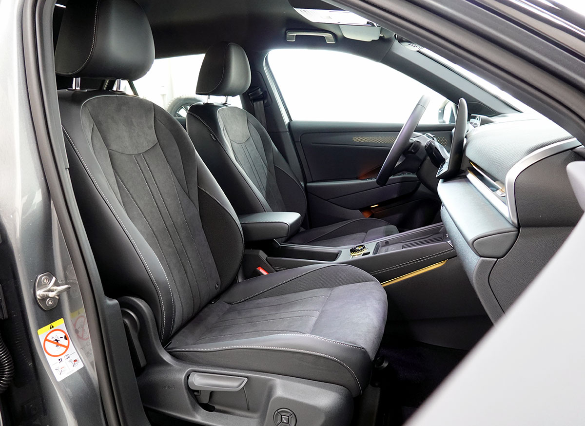 VW T-Roc 1.5 eTSI Style DSG, AHK, 360° Kamera 105371 3