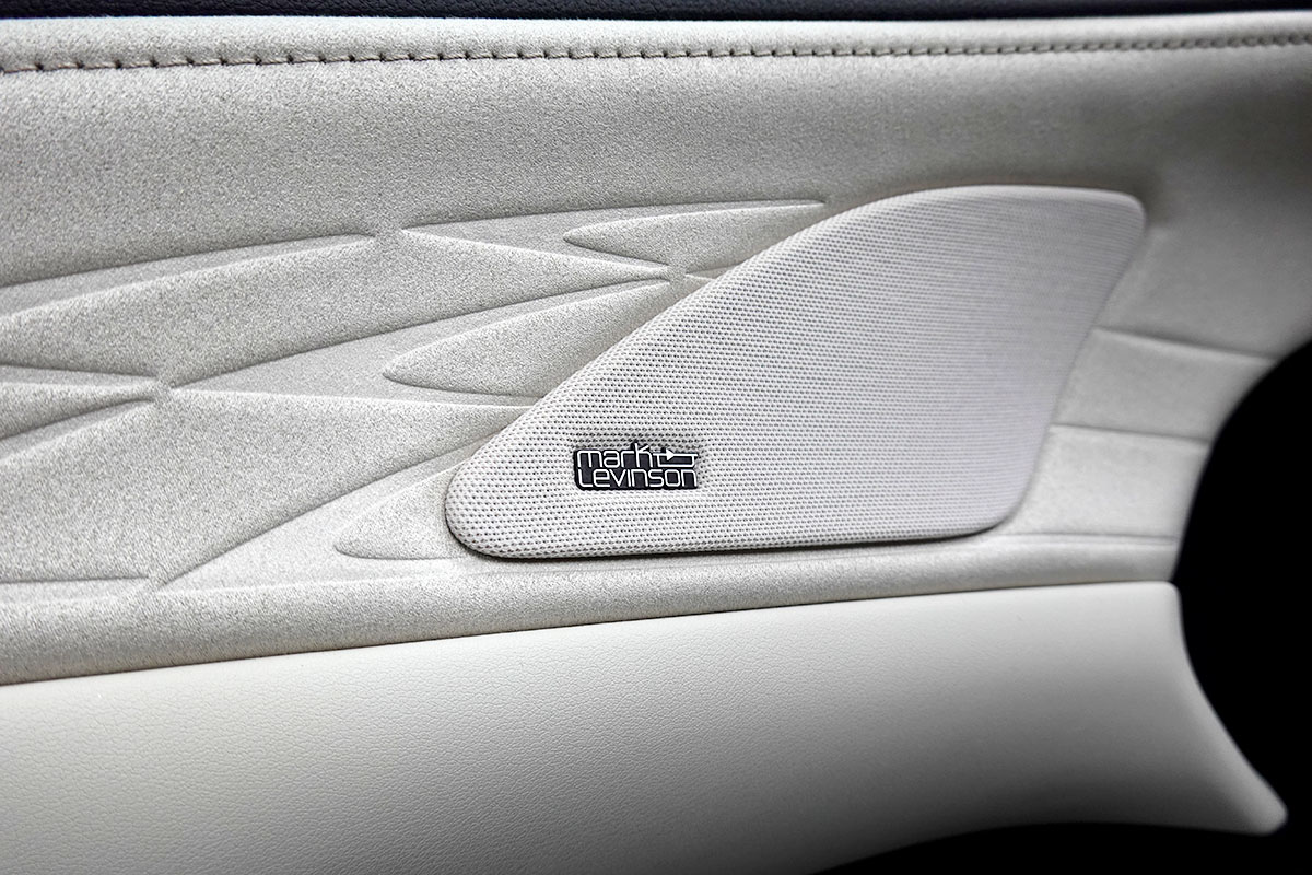 Lexus RX 450h+ Excellence 105377 15