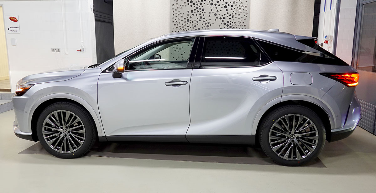 Lexus RX 450h+ Excellence 105377 1