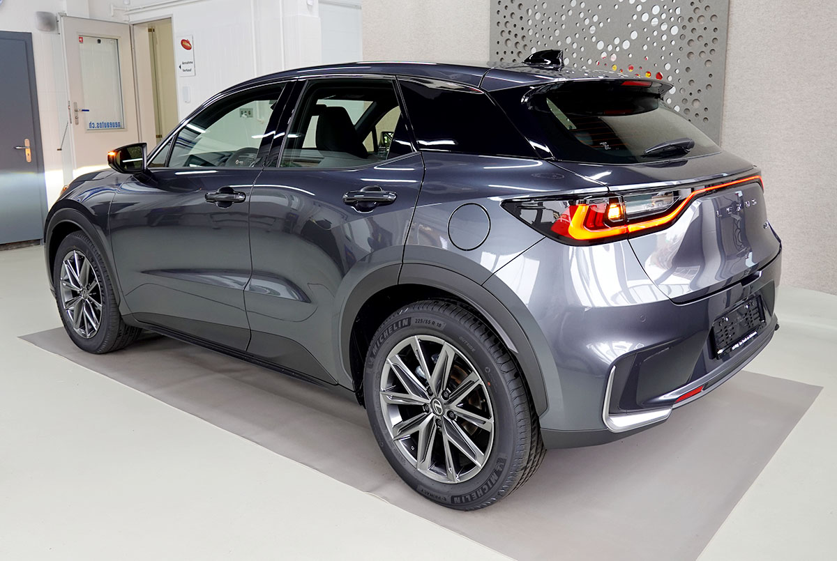 Lexus LBX 1.5 Hybrid Elegant 105390 2