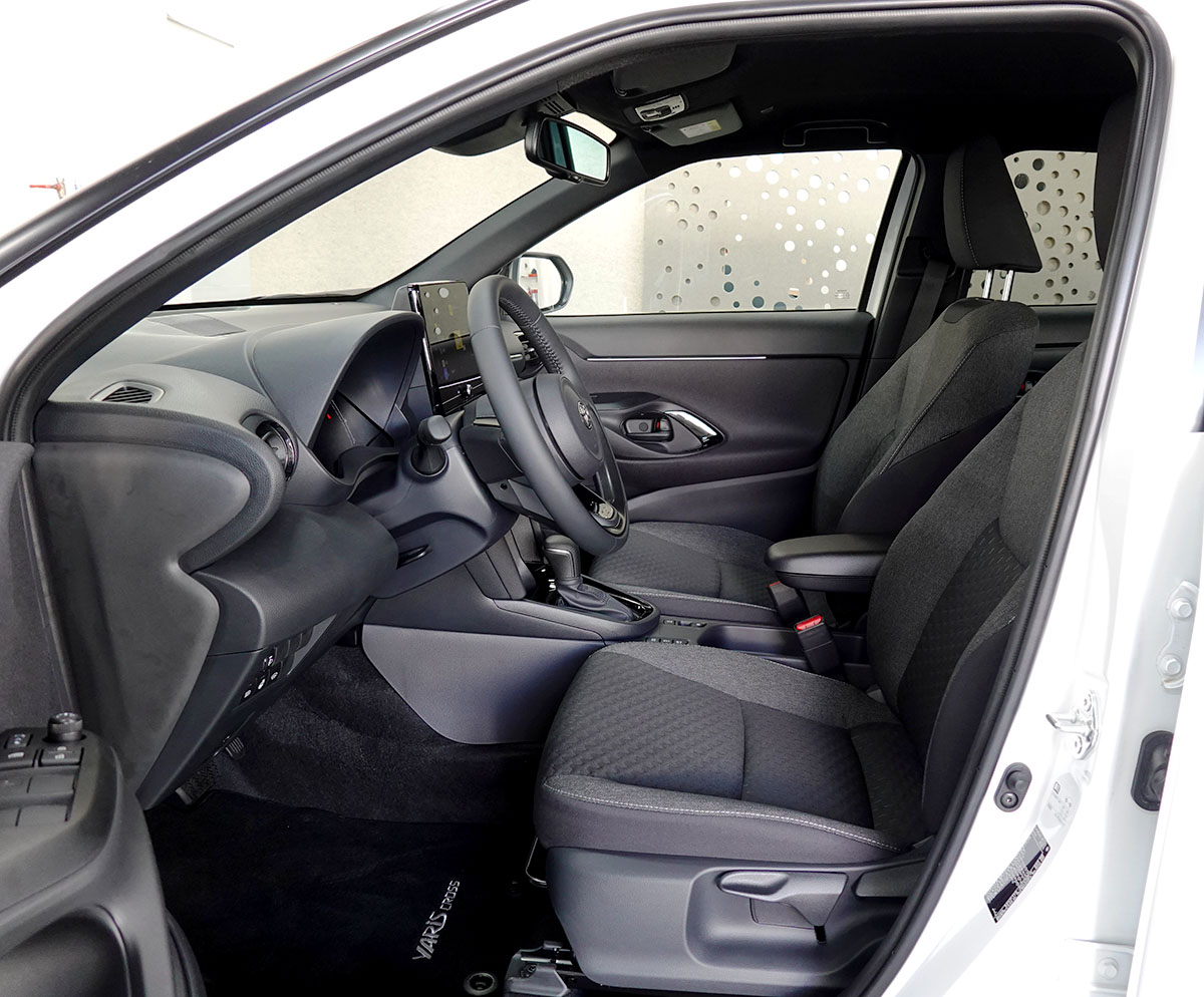 Toyota Yaris Cross 1.5 VVT-i HSD Trend 130PS 105440 6