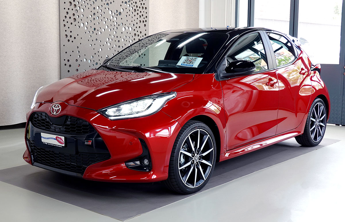 Toyota Yaris 1.5 VVT-i HSD GR Sport 105447 0