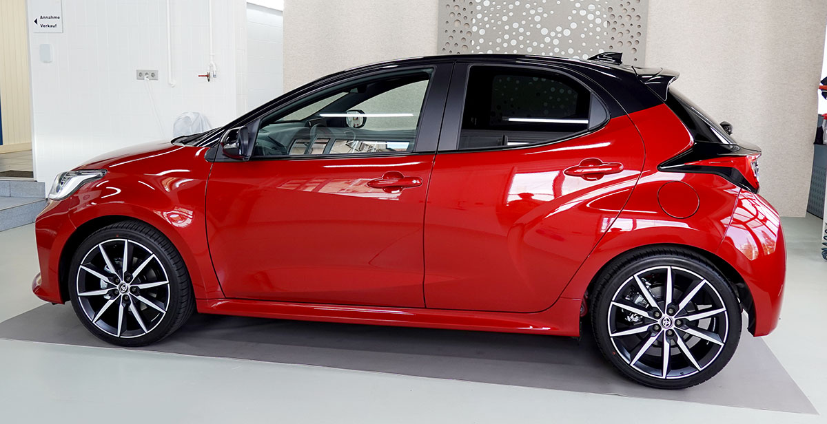 Toyota Yaris 1.5 VVT-i HSD GR Sport 105447 1